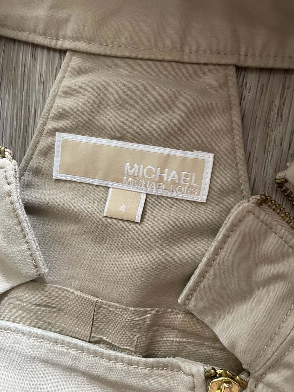 Michael Kors Sleeveless Khaki Full-Zip Utility Dress w. Cut-Out Detail, Size 4 - Picture 2 of 6